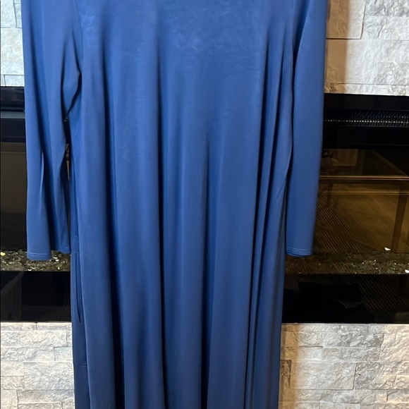 Eileen Fisher Blue Long Sleeve Scoop Neck Sheath Dress size Medium - Picture 5 of 8